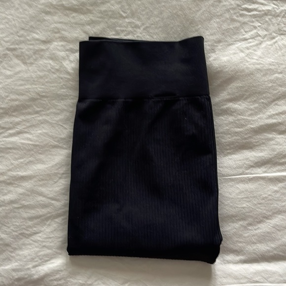 H&M Sport Ribbed Legging - Picture 6 of 7